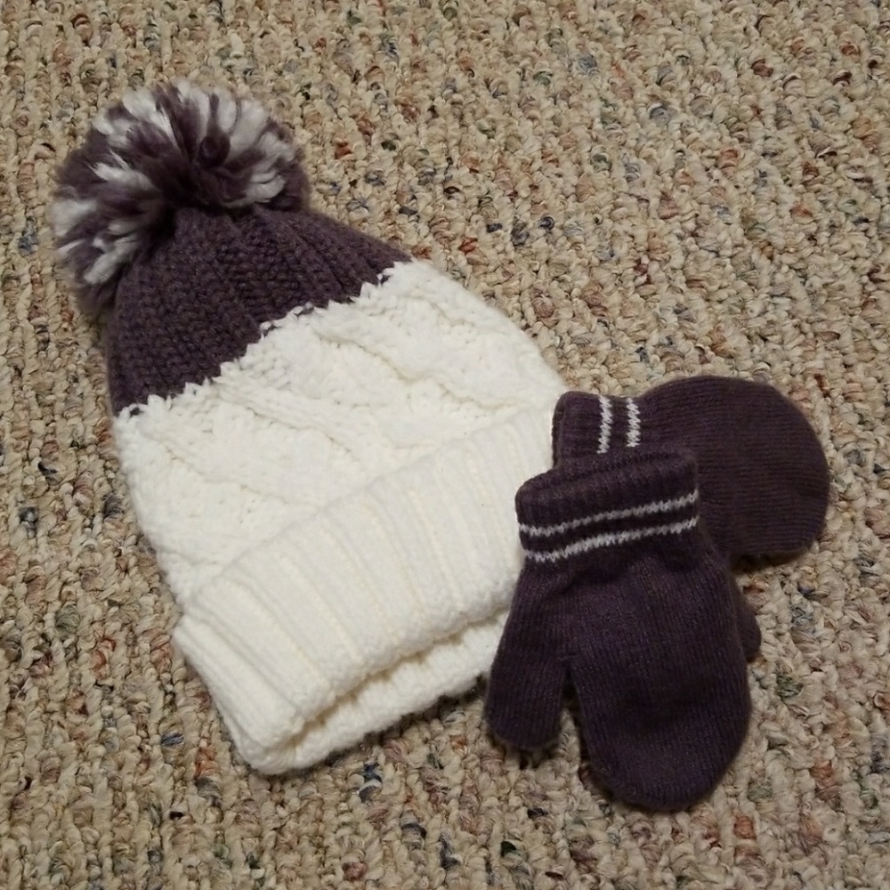 Toboggan/mitten set